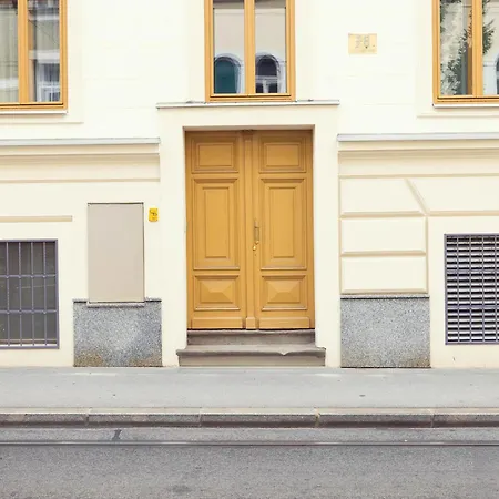 Daire Leonart Living 14 Graz