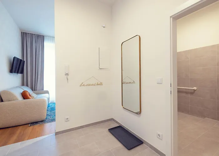 Daire Leonart Living 14