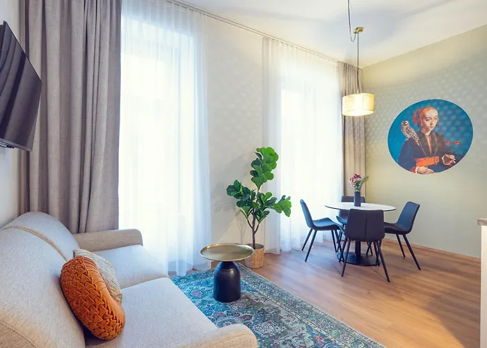 Daire Leonart Living 14 *